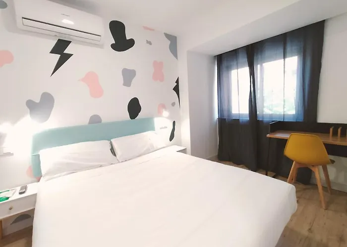 Hostal Carmen By Gaiarooms